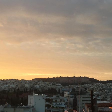 Cozy Apartment Near Metro-Athens View Luaran gambar